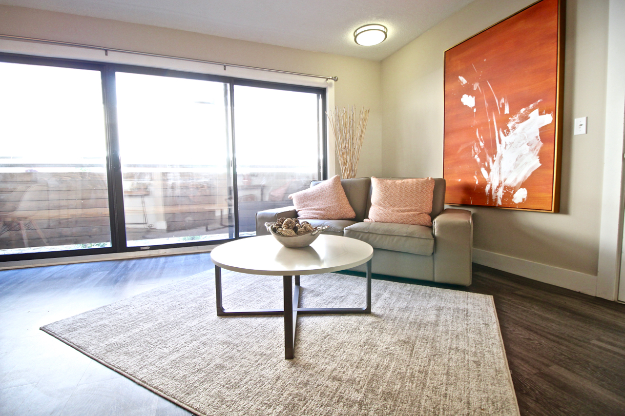 Lakota On Grand Apartments Bourgmont Luxury Apartments